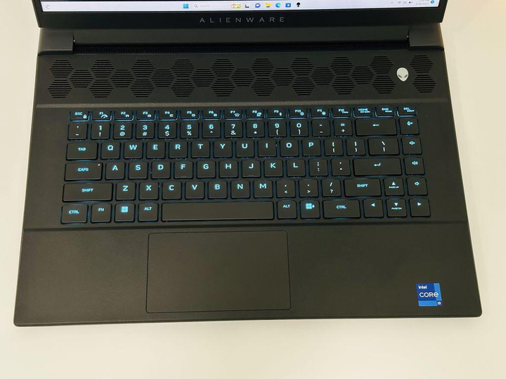 Dell Alienware M Qhd Hz K I Hx Gb