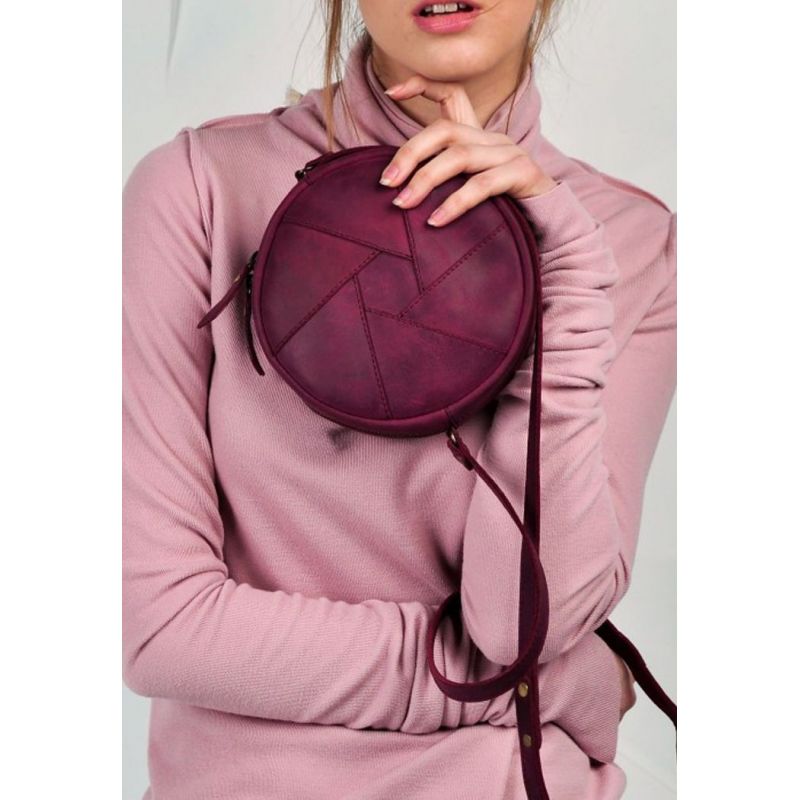 Изящная круглая женская сумка BlankNote Бон-Бон Crazy Horse BN-BAG-11-vin-kr Бордовая
Изящная круглая женская сумка BlankNote Бон-Бон Crazy Horse BN-BAG-11-vin-kr Бордовая