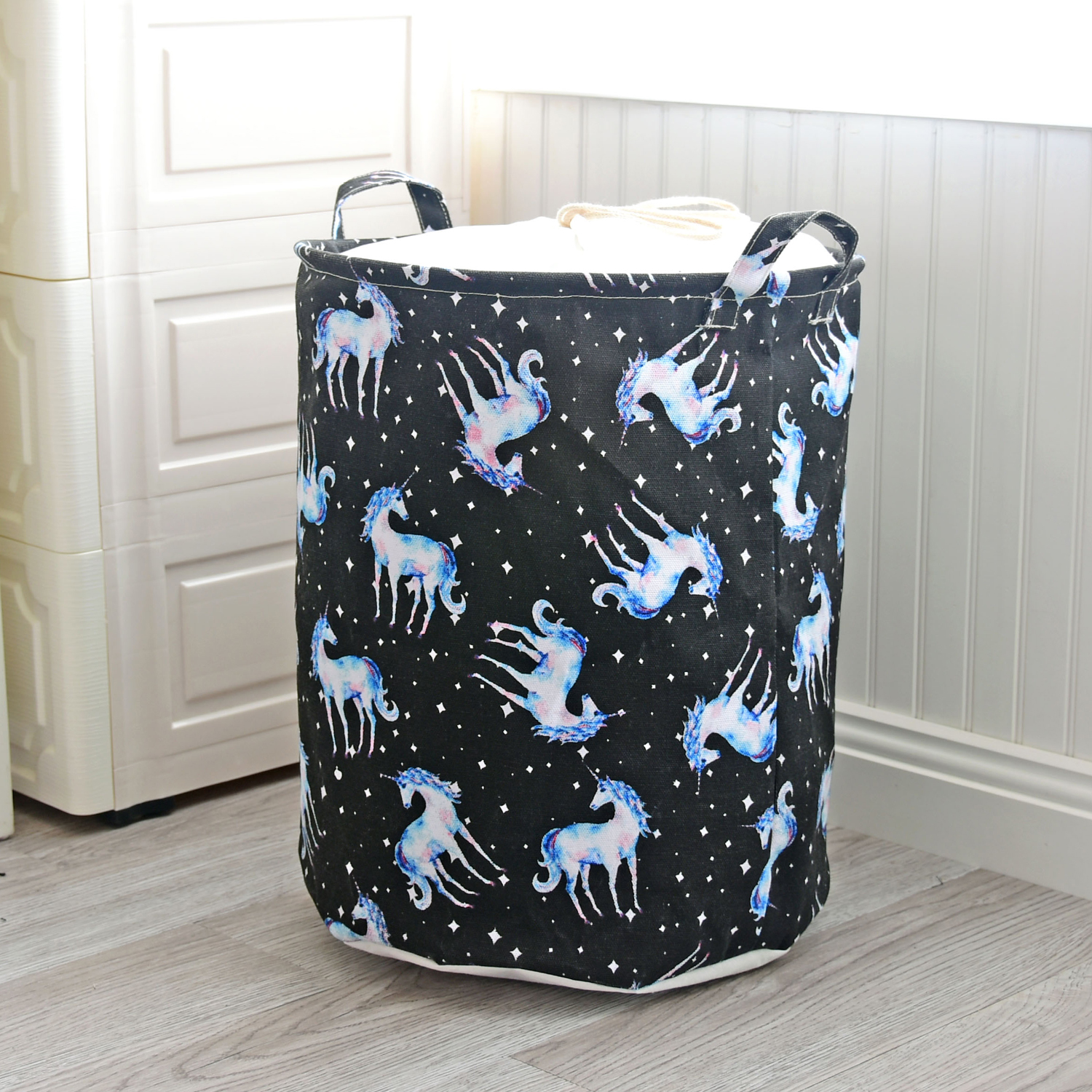 Корзина для игрушек, белья, хранения на завязках Единороги Berni Home Черный (48533)
Корзина для игрушек, белья, хранения на завязках Единороги Berni Home Черный (48533)