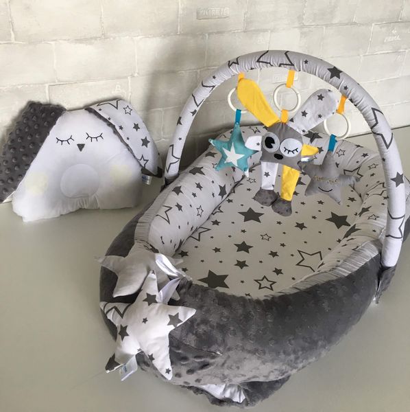 Кокон гнездышко для новорожденных Happy Luna Плюшевая мечта с держателем для игрушек и ортопедической подушкой 0108
Кокон гнездышко для новорожденных Happy Luna Плюшевая мечта с держателем для игрушек и ортопедической подушкой 0108