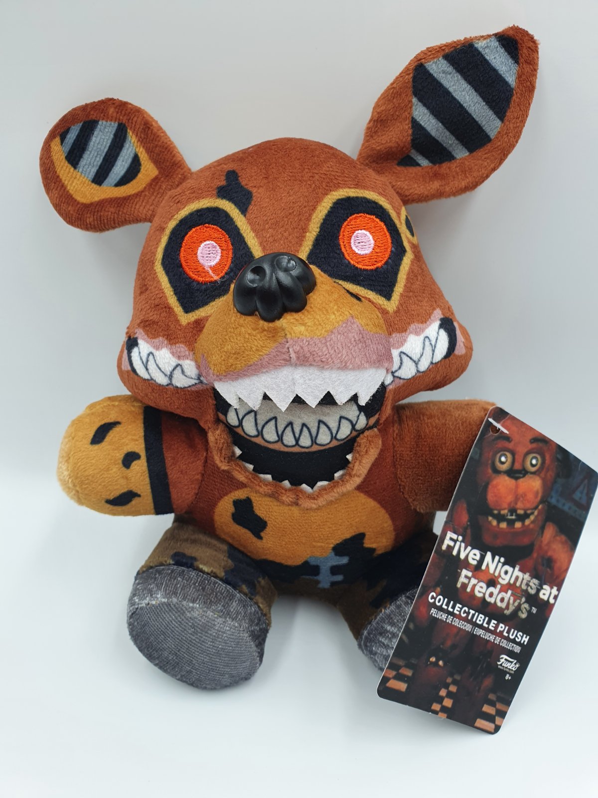 Мягкая игрушка Сломанный Фокси герой игры Пять ночей с Фредди (Five nights at freddy's). 18 см
Мягкая игрушка Сломанный Фокси герой игры Пять ночей с Фредди (Five nights at freddy's). 18 см