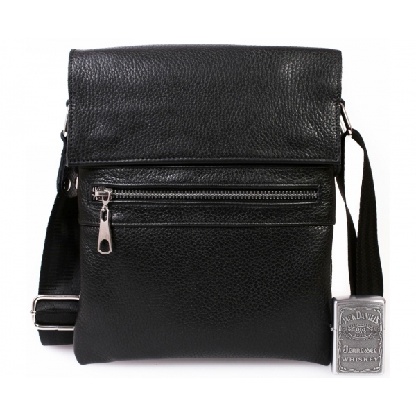 Мужская кожаная сумка через плечо с металлической молнией CasualStyle SM-4386 черная
Мужская кожаная сумка через плечо с металлической молнией CasualStyle SM-4386 черная