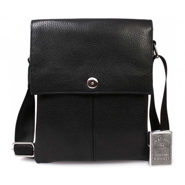 Повседневная кожаная мужская сумка на плечевом ремне и на магните CasualStyle SM-4370 черная
Повседневная кожаная мужская сумка на плечевом ремне и на магните CasualStyle SM-4370 черная