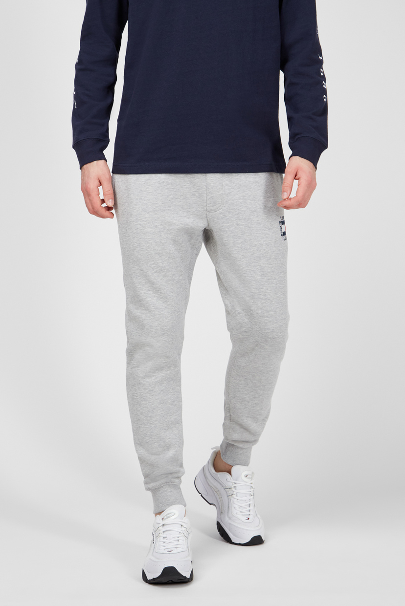 Мужские серые спортивные брюки SLIM BOX FLAG SWEAT PANT Tommy Hilfiger L DM0DM11017
Мужские серые спортивные брюки SLIM BOX FLAG SWEAT PANT Tommy Hilfiger L DM0DM11017