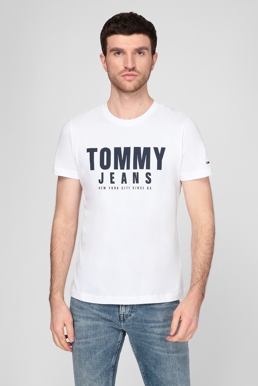 Мужская белая футболка TJM CENTER CHEST TOMMY GRAPHIC Tommy Hilfiger XL DM0DM10243
Мужская белая футболка TJM CENTER CHEST TOMMY GRAPHIC Tommy Hilfiger XL DM0DM10243