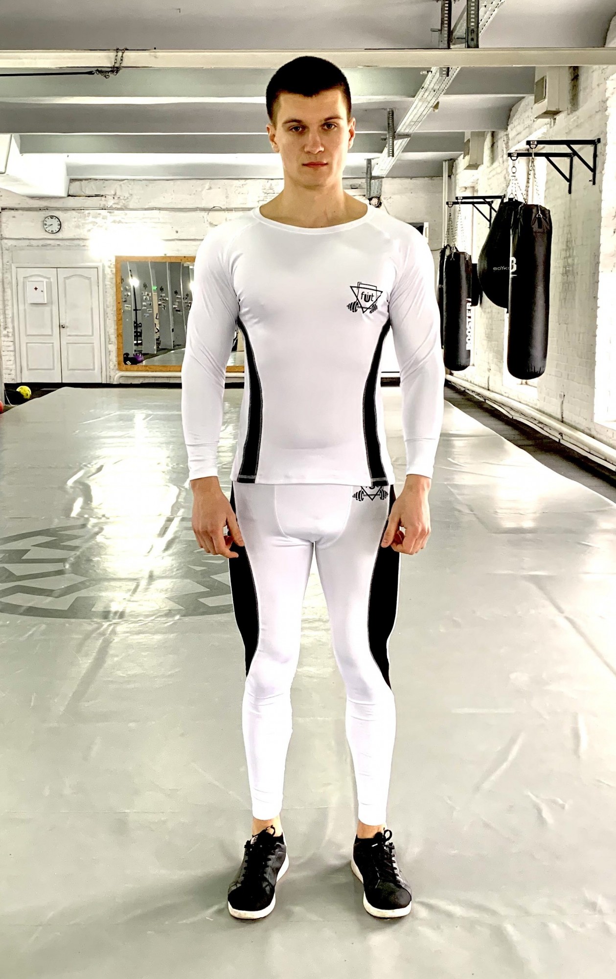 Мужской спортивный комплект (Рашгард+тайтсы) Rush B-white 2.0 FitU XL Белый 000151473
Мужской спортивный комплект (Рашгард+тайтсы) Rush B-white 2.0 FitU XL Белый 000151473