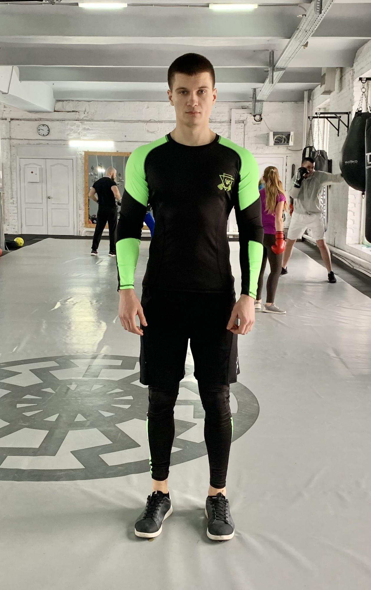 Мужской спортивный комплект (Рашгард+тайтсы+шорты) Force green 3.0 FitU XL Черный 000151222
Мужской спортивный комплект (Рашгард+тайтсы+шорты) Force green 3.0 FitU XL Черный 000151222