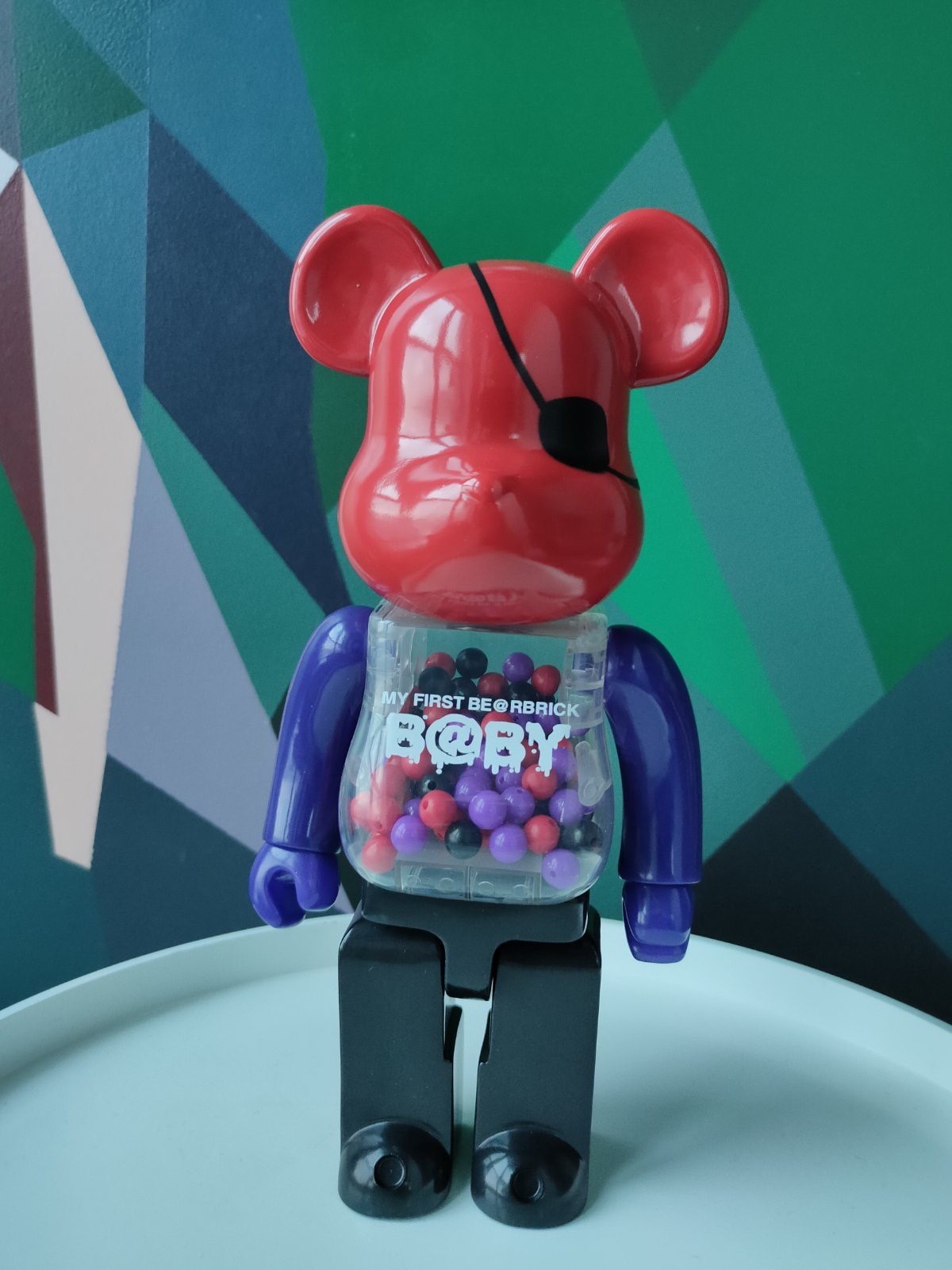 Дизайнерская игровая фигура Беабрик Bearbrick My First Baby Pirate 400% 28 см (103)
Дизайнерская игровая фигура Беабрик Bearbrick My First Baby Pirate 400% 28 см (103)