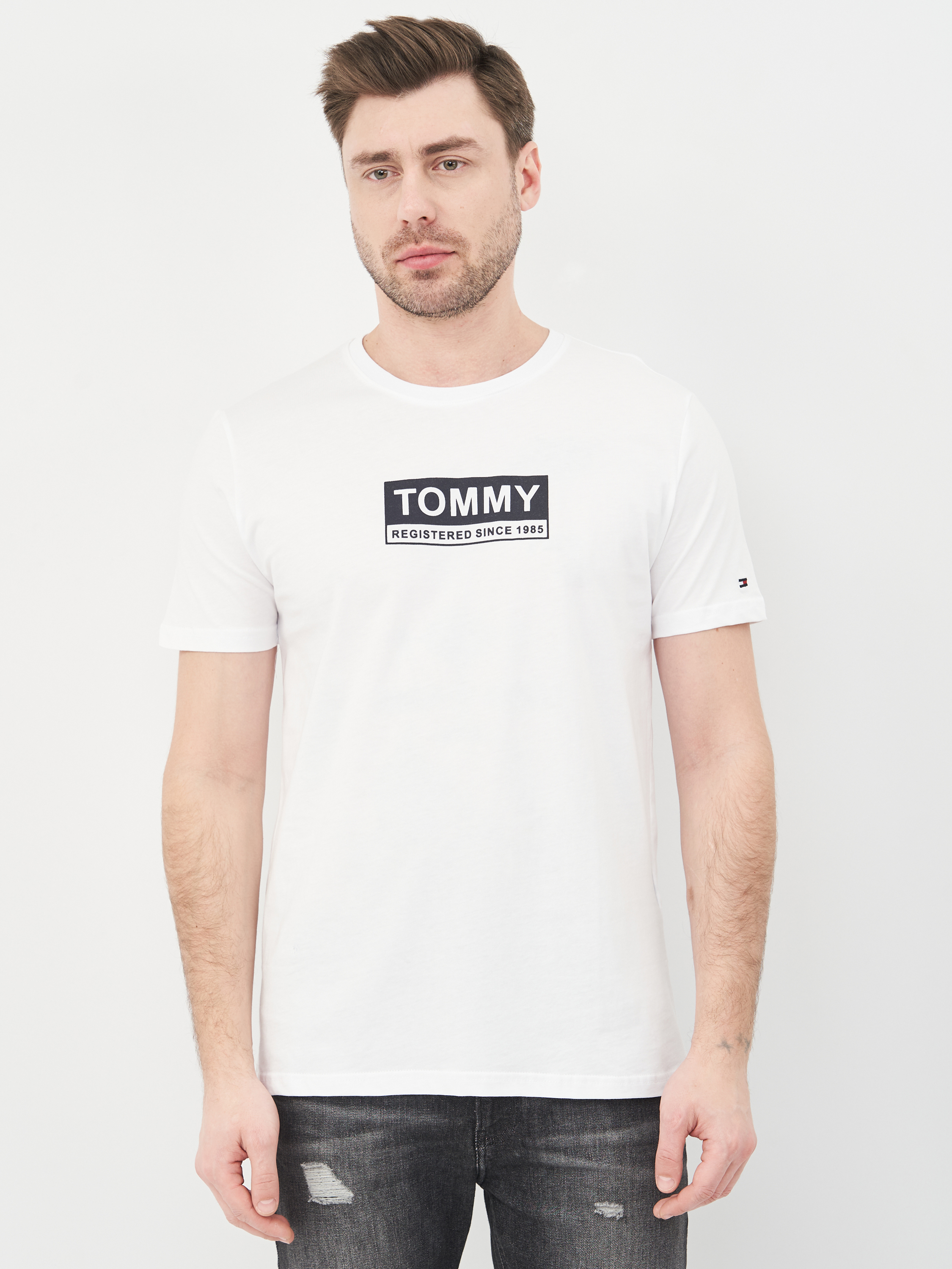 Футболка Tommy Hilfiger 10495.2 (52) Белая, Футболка Tommy Hilfiger 10495.2 2XL (52) Белая
Футболка Tommy Hilfiger 10495.2 (52) Белая, Футболка Tommy Hilfiger 10495.2 2XL (52) Белая
