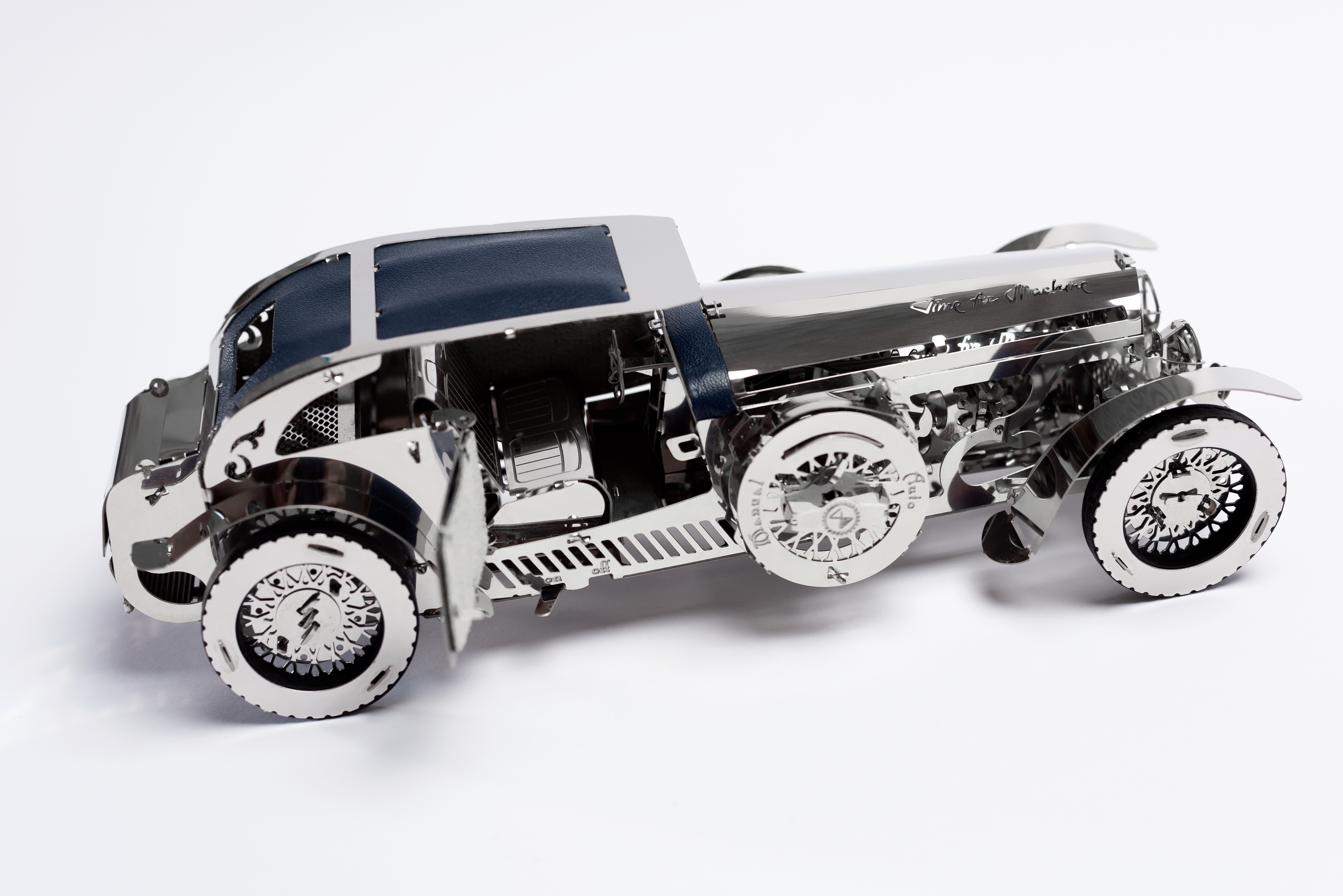 Взрослый конструктор из нержавеющей стали коллекционная модель Time for Machine Luxury Roadster (T4M38027)
Взрослый конструктор из нержавеющей стали коллекционная модель Time for Machine Luxury Roadster (T4M38027)