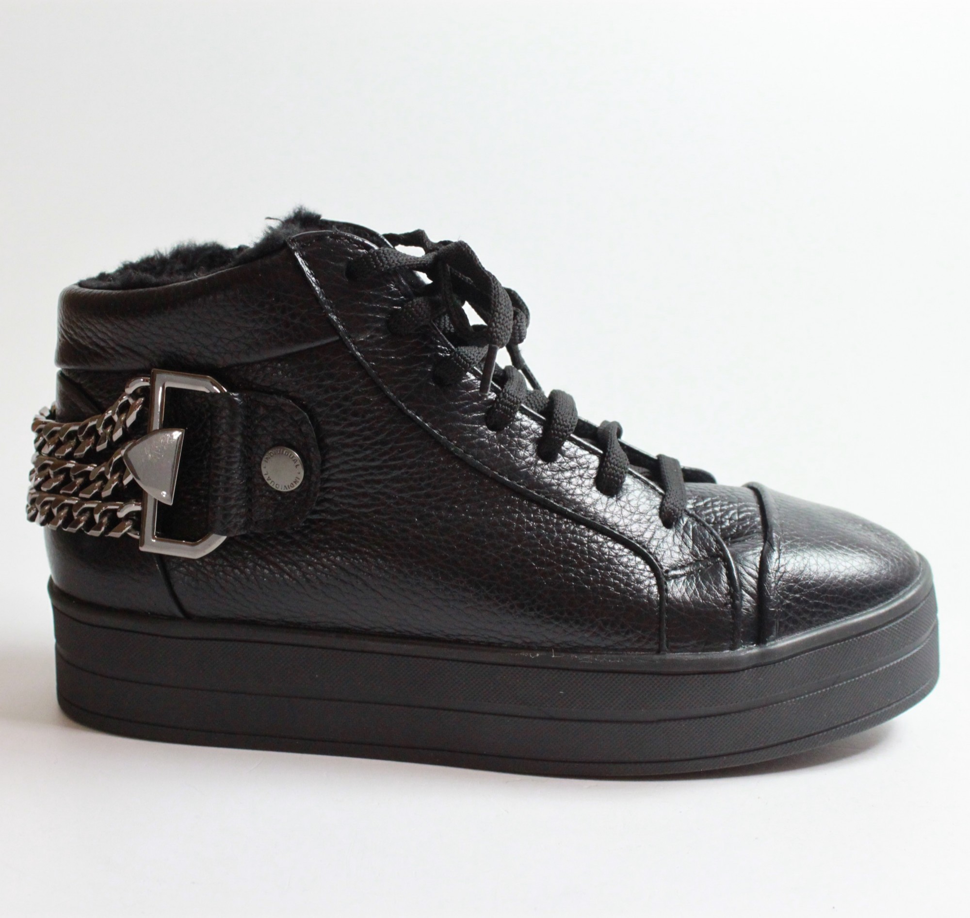 Ботинки FAVI 0051-2 женские 36 р Черные 
Ботинки FAVI 0051-2 женские 36 р Черные