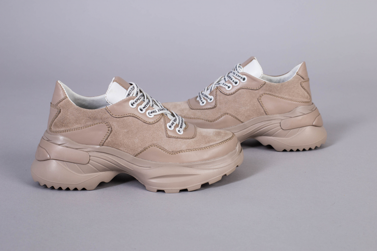 Снікери замшеві бежеві з вставками шкіри LuxuryShoes 9606-1/36 (23,5 см) Україна
Снікери замшеві бежеві з вставками шкіри LuxuryShoes 9606-1/36 (23,5 см) Україна