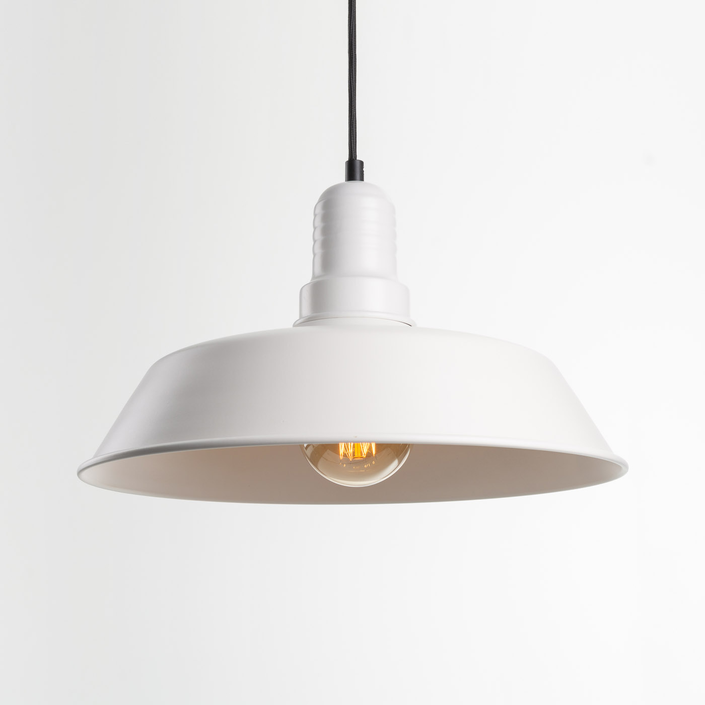 Потолочный светильник Emil белый
Потолочный светильник Emil белый