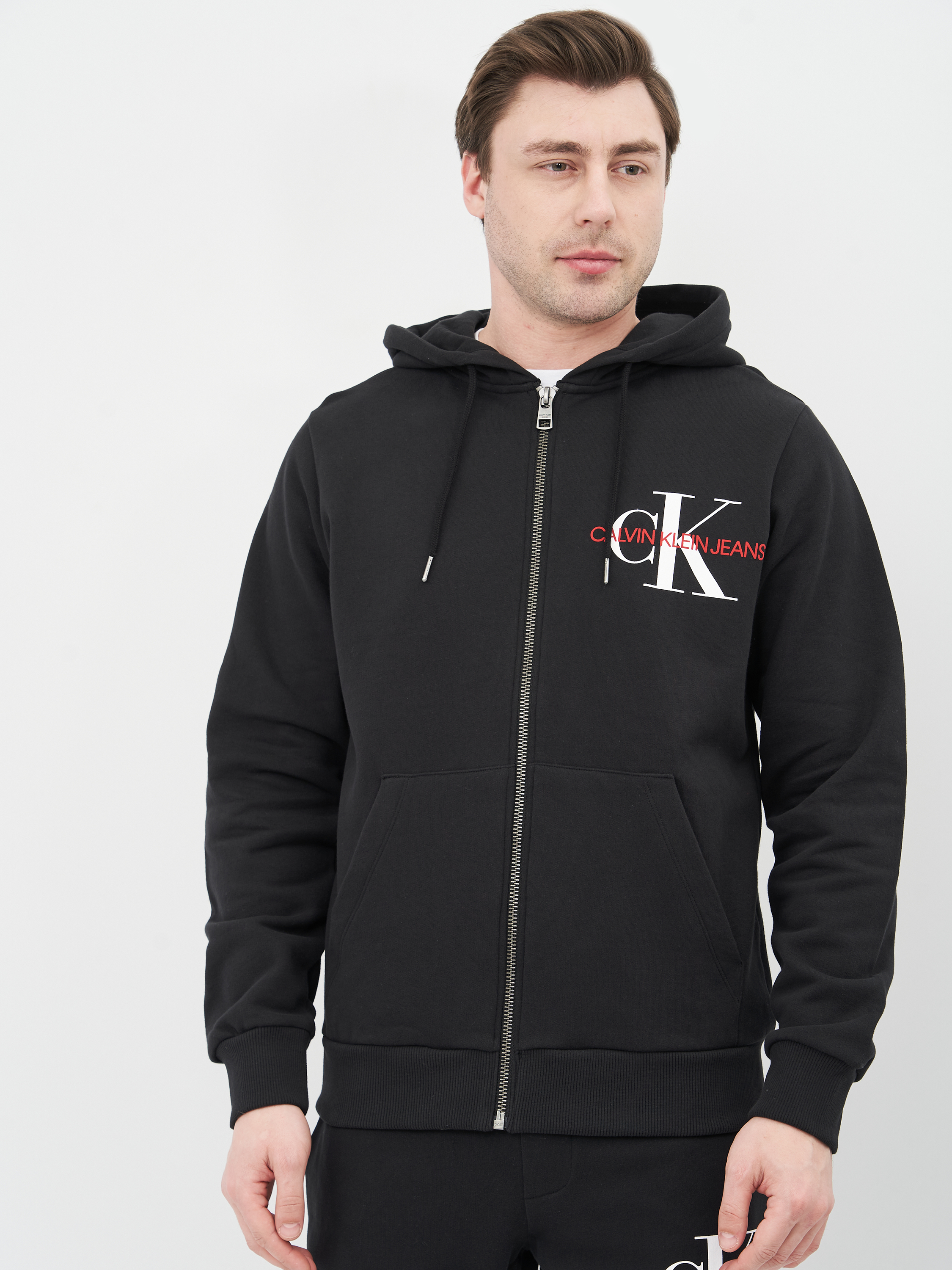 Толстовка Calvin Klein Jeans Zip Thru Monogram Hoodie J30J319228-BEH L Pvh Black
Толстовка Calvin Klein Jeans Zip Thru Monogram Hoodie J30J319228-BEH L Pvh Black
