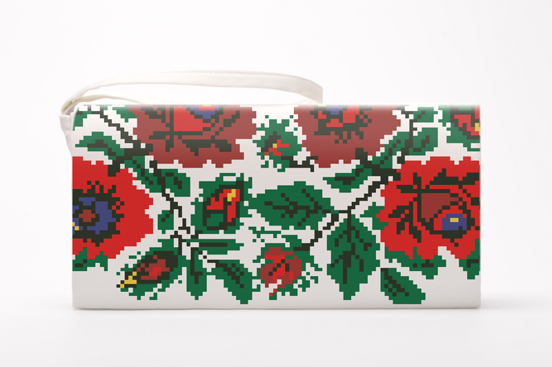 Набір для вишивки нитками Барвиста Вишиванка заготовки пошитого клатча Борщівська. Ніжні троянди (КЛ062лМ1301i) 
Набір для вишивки нитками Барвиста Вишиванка заготовки пошитого клатча Борщівська. Ніжні троянди (КЛ062лМ1301i)