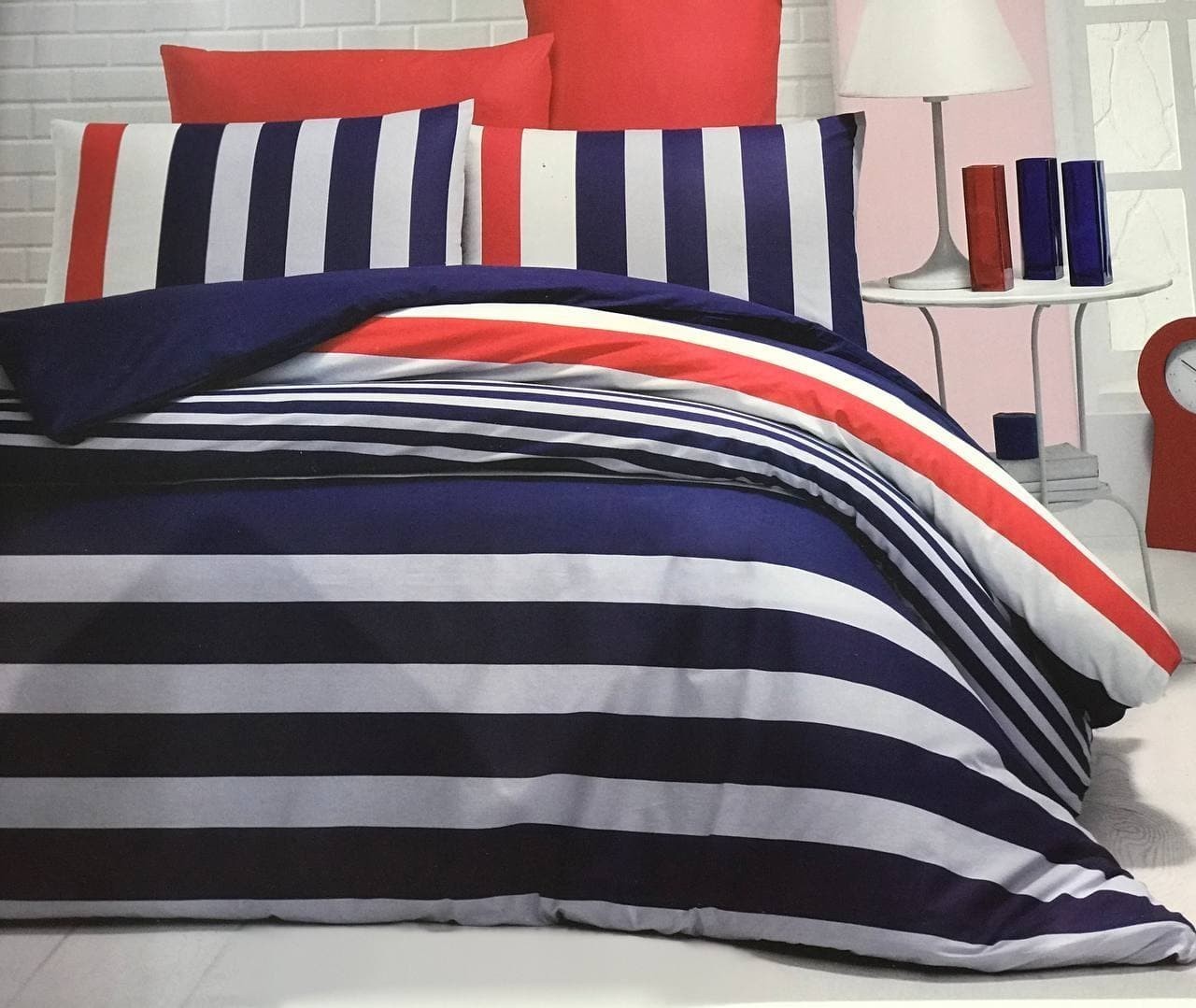 Комплект турецкого постельного белья Victoria ранфорс deluxe collection Stripe евро
Комплект турецкого постельного белья Victoria ранфорс deluxe collection Stripe евро