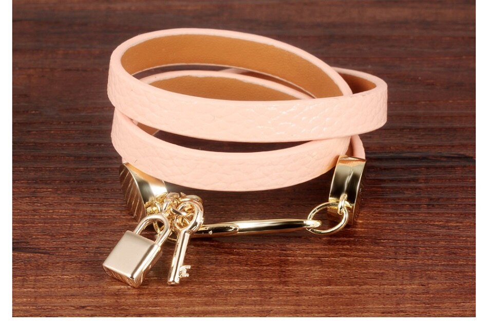 Женский кожаный браслет на руку DeParis Key & Lock 1072 Pink Высококачественная эко кожа
Женский кожаный браслет на руку DeParis Key & Lock 1072 Pink Высококачественная эко кожа