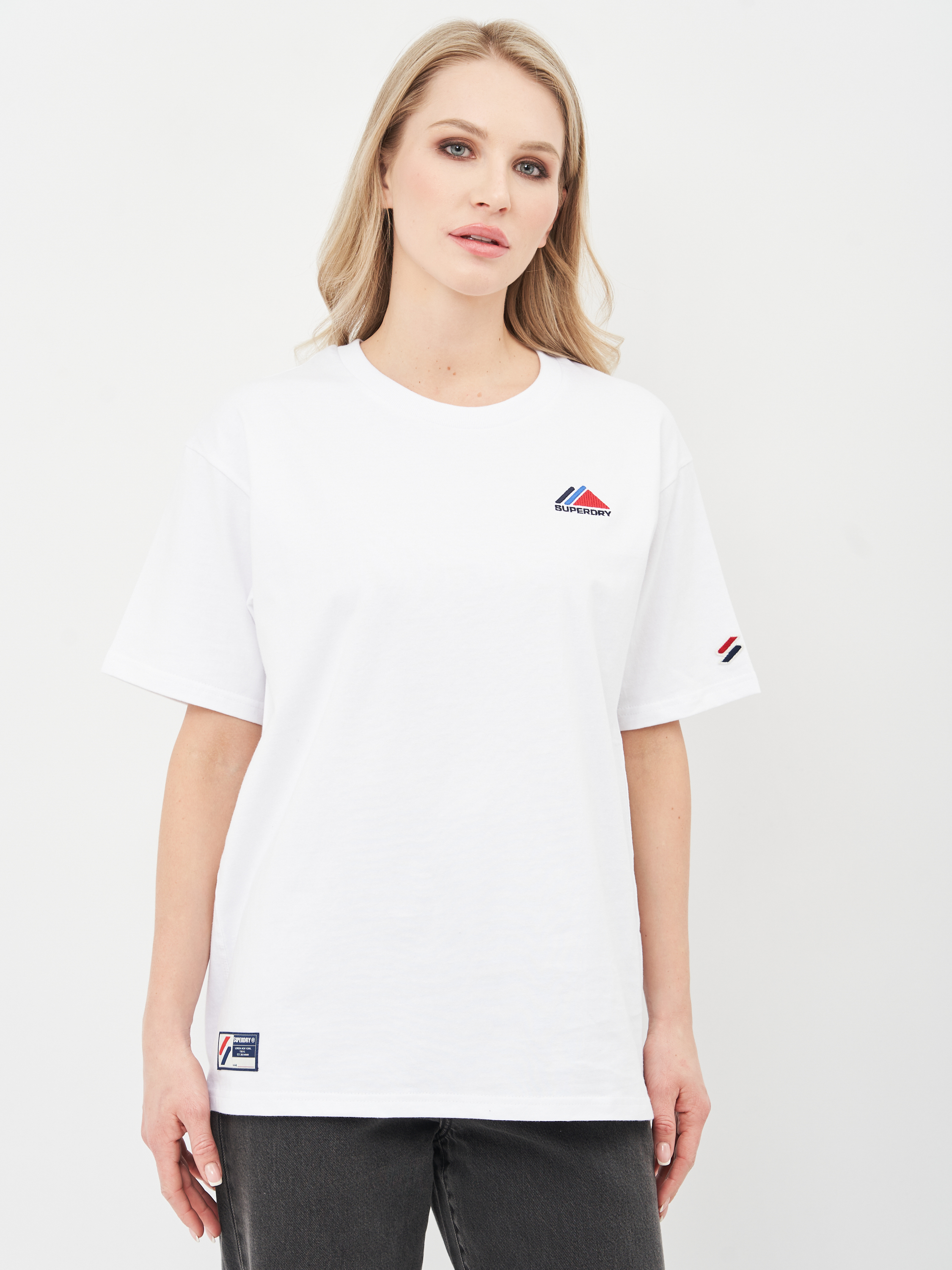 Футболка Superdry Mountain Sport Emb Tee W1010606A-01C (8) Optic, Футболка Superdry Mountain Sport Emb Tee W1010606A-01C XS (8) Optic
Футболка Superdry Mountain Sport Emb Tee W1010606A-01C (8) Optic, Футболка Superdry Mountain Sport Emb Tee W1010606A-01C XS (8) Optic