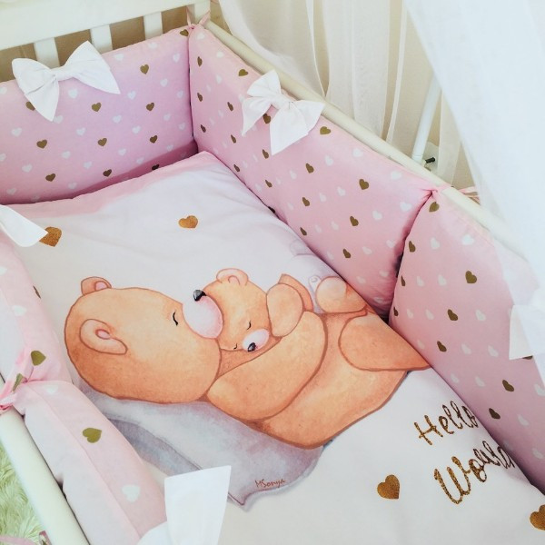 Комплект в кроватку Маленькая соня Happy Baby поплин стандарт с бортиками 6 предметов детский розовый арт.025009
Комплект в кроватку Маленькая соня Happy Baby поплин стандарт с бортиками 6 предметов детский розовый арт.025009