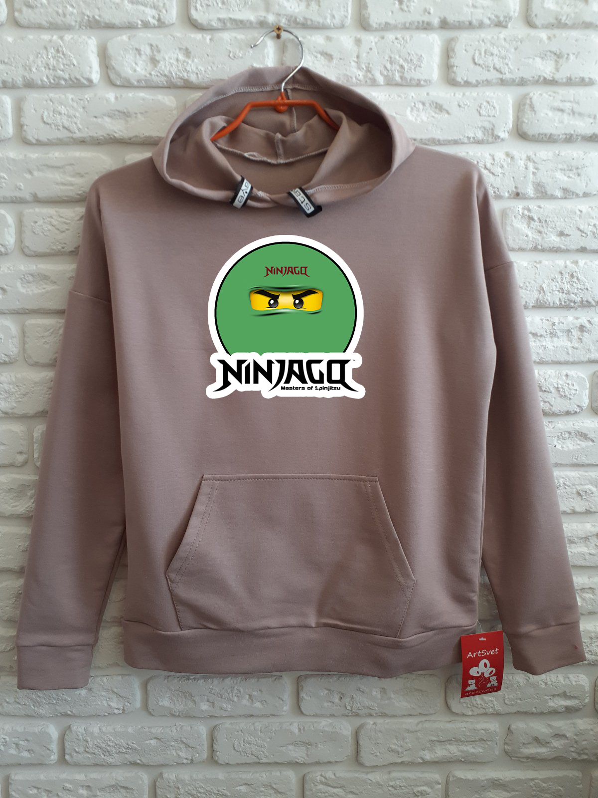 Худи для мальчиков ArtSvet Лего Ниндзяго (LEGO Ninjago) Бежевый 152 см MNNING1TKF
Худи для мальчиков ArtSvet Лего Ниндзяго (LEGO Ninjago) Бежевый 152 см MNNING1TKF