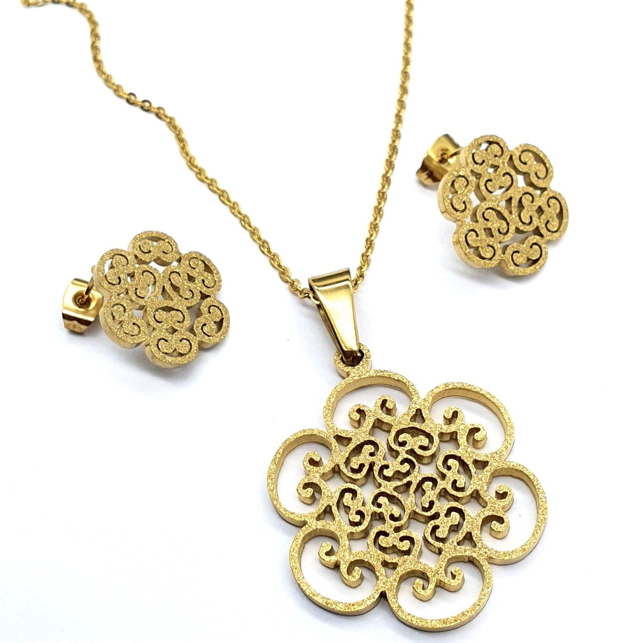 Набор украшений Steel Evolution "Gold floret" серьги и подвеска из медицинской стали PSN 1566
Набор украшений Steel Evolution "Gold floret" серьги и подвеска из медицинской стали PSN 1566