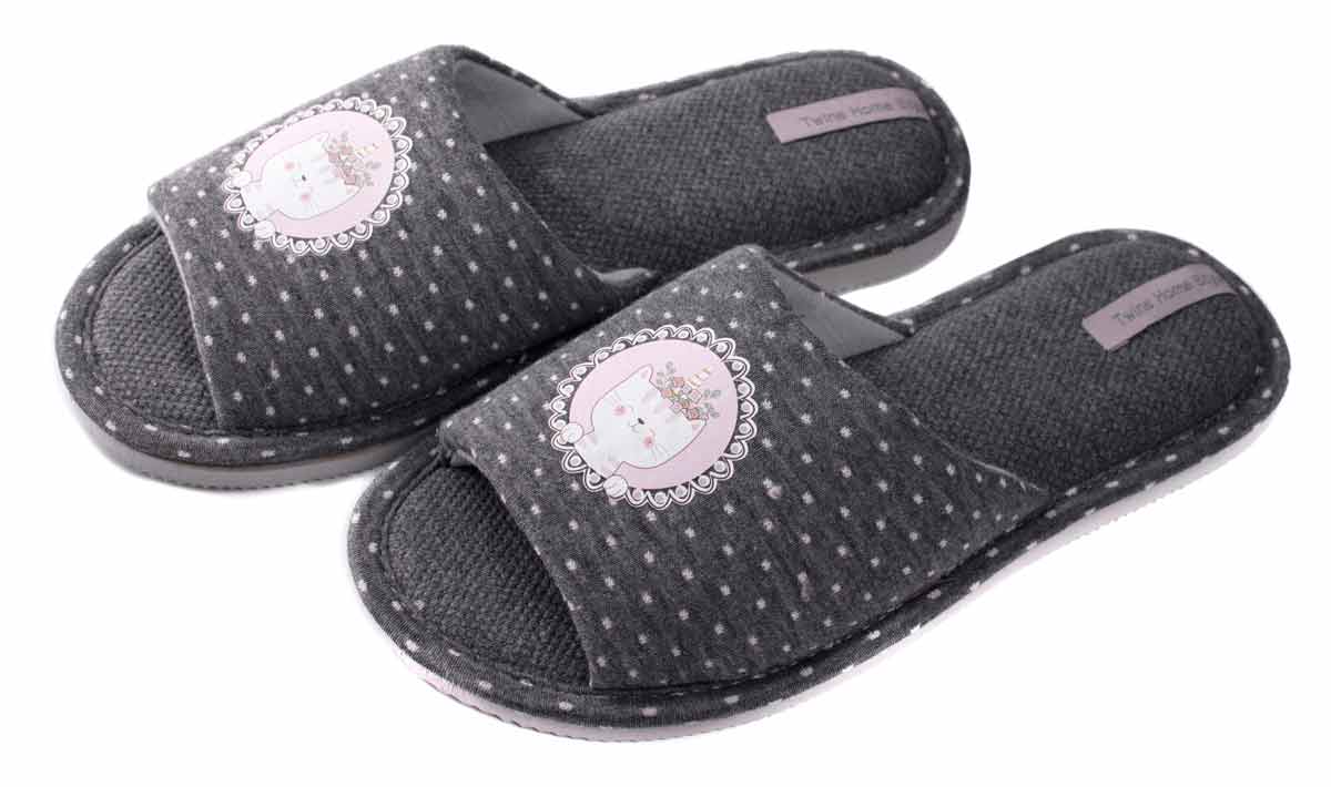 Комнатные тапочки Twins Твинс женские HS-VL с наклейкой в горох серые, р.38/39 (5820)
Комнатные тапочки Twins Твинс женские HS-VL с наклейкой в горох серые, р.38/39 (5820)