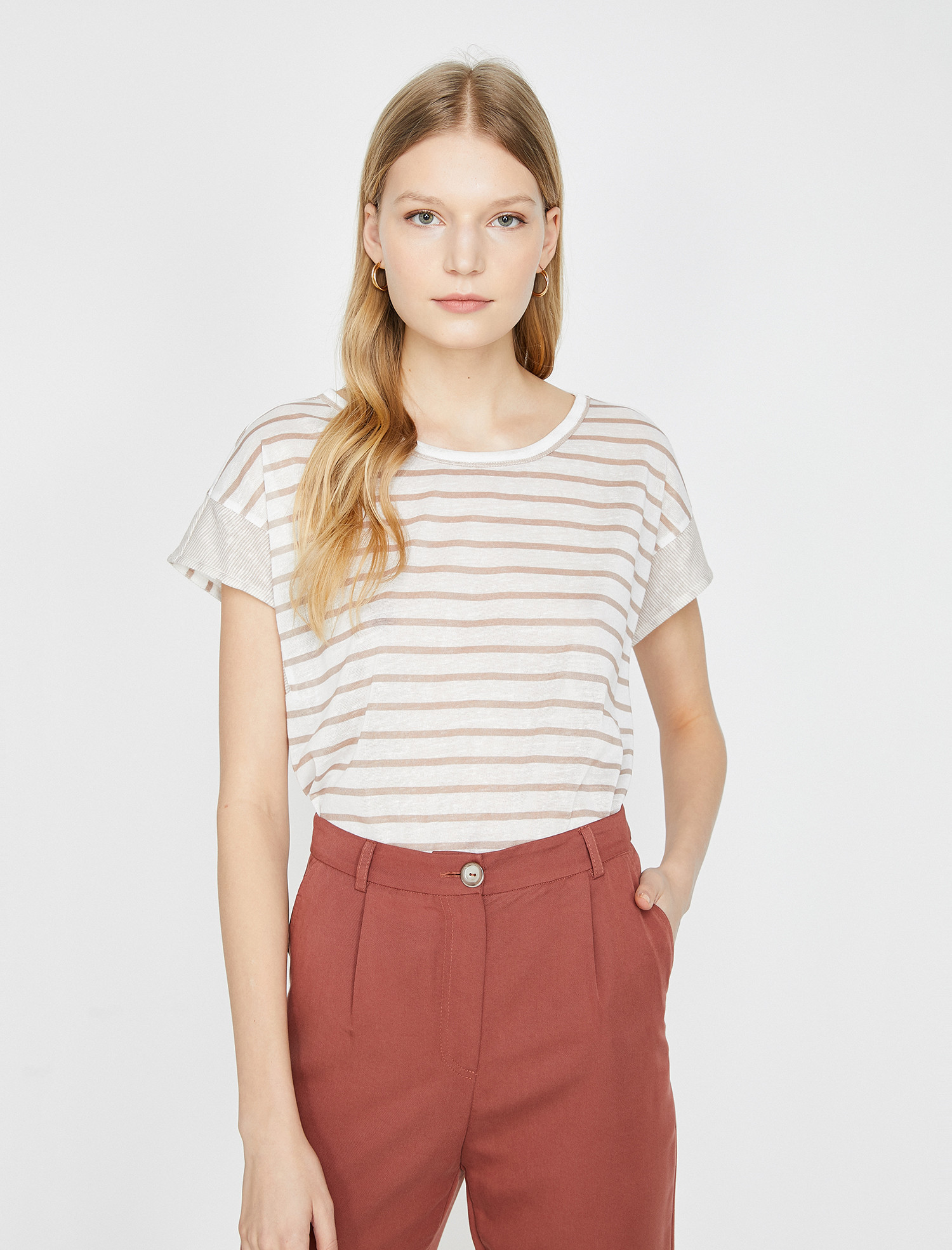 Футболка Koton 9YAK13211EK-41M Beige Stripe, Футболка Koton 9YAK13211EK-41M L Beige Stripe
Футболка Koton 9YAK13211EK-41M Beige Stripe, Футболка Koton 9YAK13211EK-41M L Beige Stripe