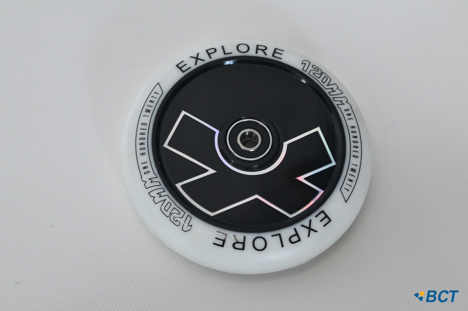 Колесо для трюкового самоката 120 мм литой пластиковый диск Explore Scooter Wheel белое + ABEC 9
Колесо для трюкового самоката 120 мм литой пластиковый диск Explore Scooter Wheel белое + ABEC 9