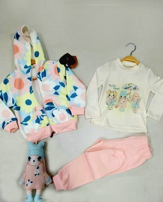 Комплект (толстовка с капюшоном + реглан + брючки + кукла) MOONSTAR DOLL PINK 104 см
Комплект (толстовка с капюшоном + реглан + брючки + кукла) MOONSTAR DOLL PINK 104 см