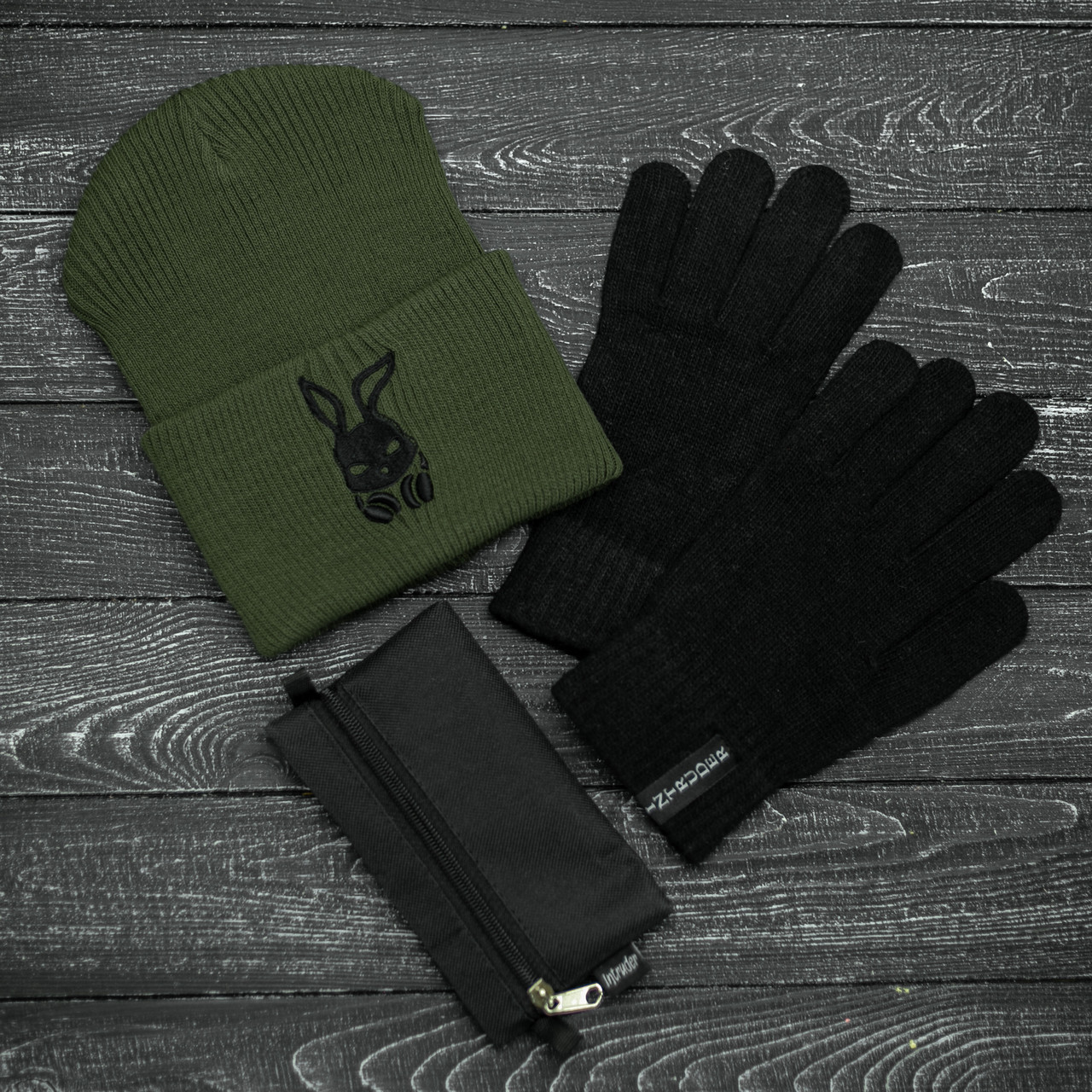 Шапка чоловіча/жіноча Intruder bunny logo зимова хакі рукавиці L-XL чорні (001SAG 1443)
Шапка чоловіча/жіноча Intruder bunny logo зимова хакі рукавиці L-XL чорні (001SAG 1443)