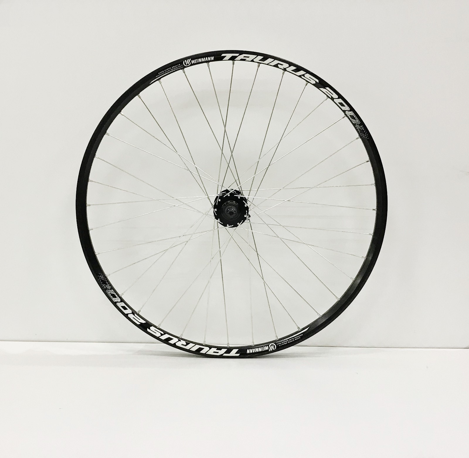 Колесо на велосипед заднее 27.5" Velohit mod 3317 под кассету и дисковый тормоз пистонированное
Колесо на велосипед заднее 27.5" Velohit mod 3317 под кассету и дисковый тормоз пистонированное