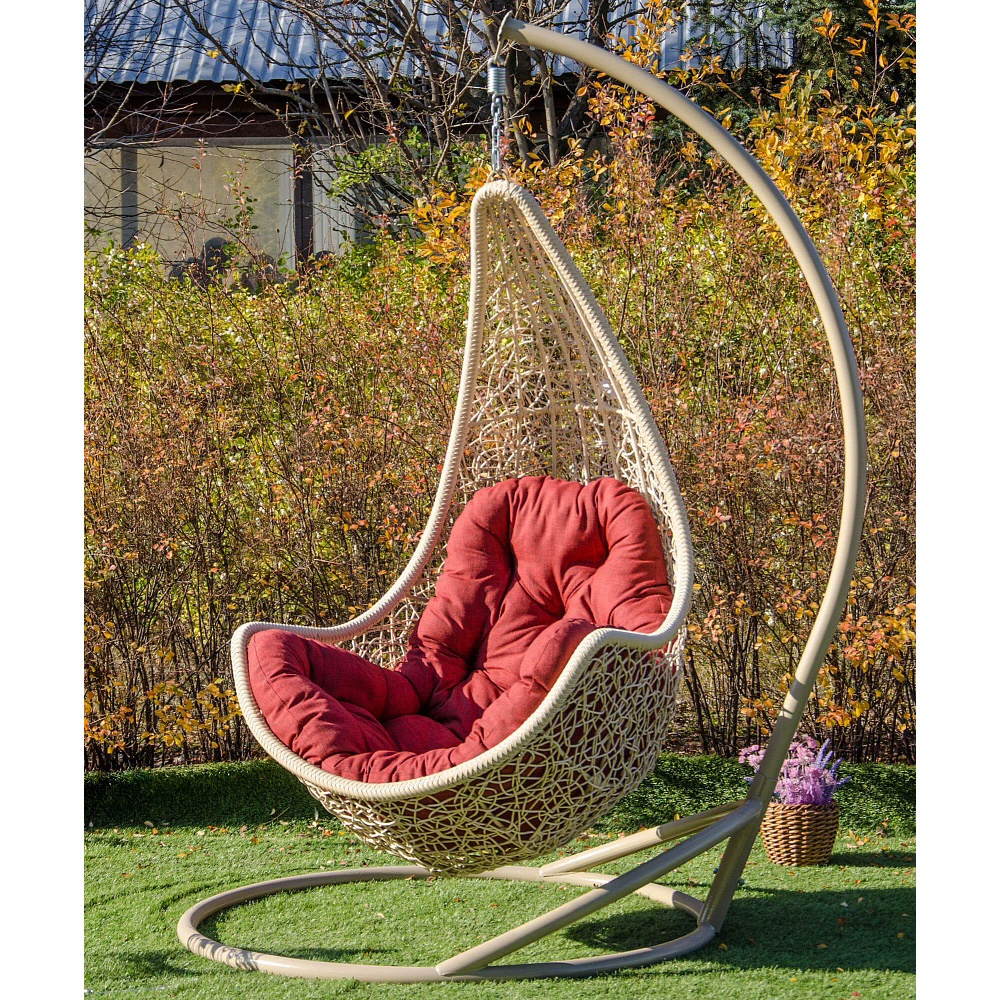 Кресло кокон подвесное Леди из искусственного ротанга и металла бежевый, цвет подушки красный Украинские Конструкции 
Кресло кокон подвесное Леди из искусственного ротанга и металла бежевый, цвет подушки красный Украинские Конструкции