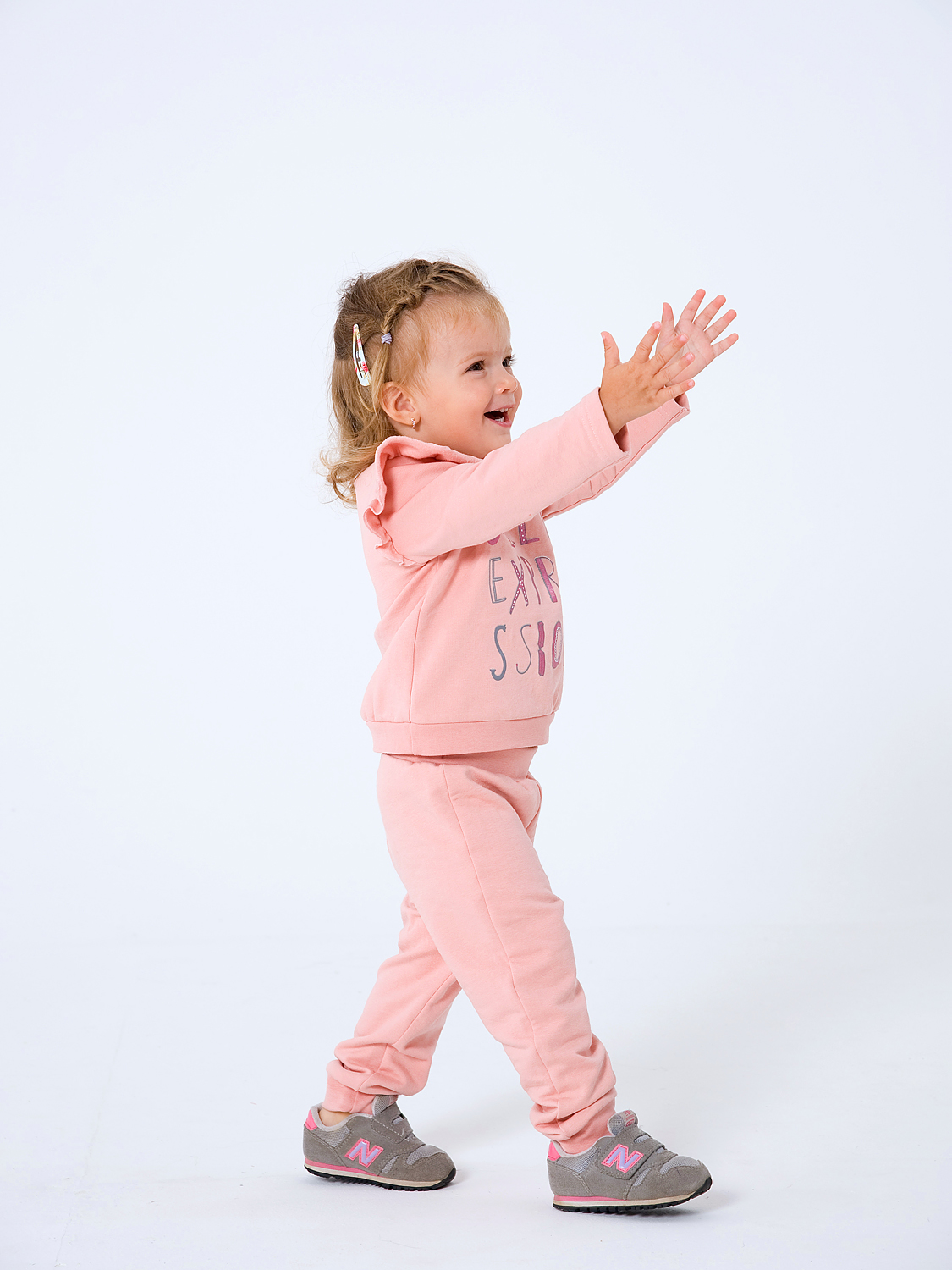 Комплект (свитшот+брюки) Smil 68 Пудра 117198
Комплект (свитшот+брюки) Smil 68 Пудра 117198