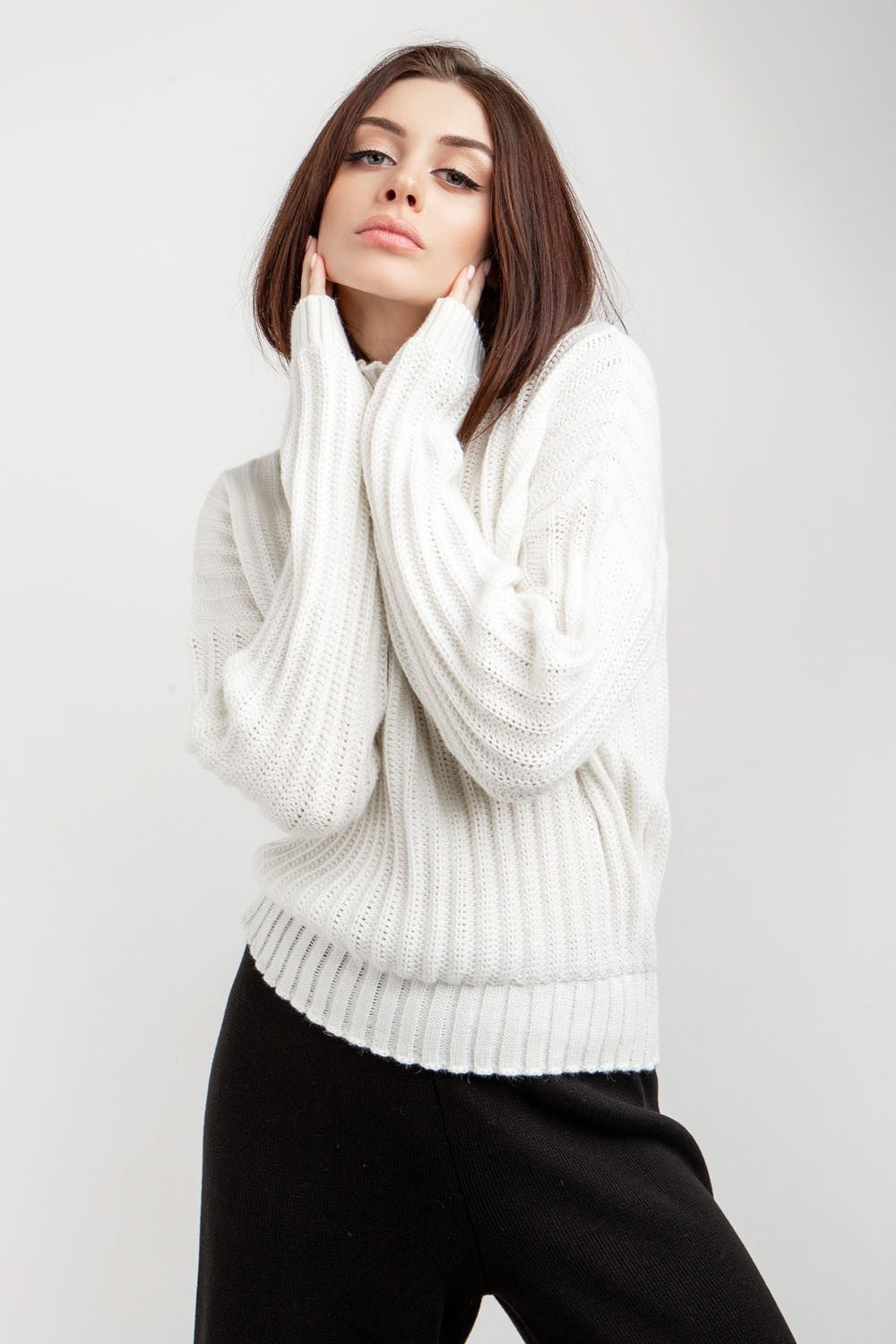 Свитер LYTVYN 1910 48-52 Молочный 
Свитер LYTVYN 1910 48-52 Молочный