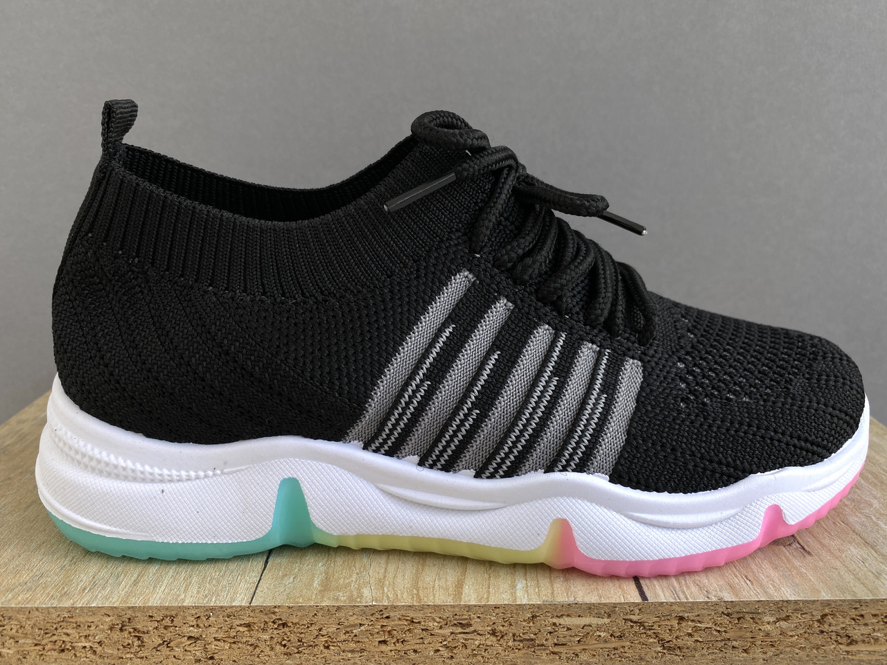 Кроссовки детские Vesnoe размер 34 стелька 21 см для девочки текстильные C10343-0 чёрный
Кроссовки детские Vesnoe размер 34 стелька 21 см для девочки текстильные C10343-0 чёрный