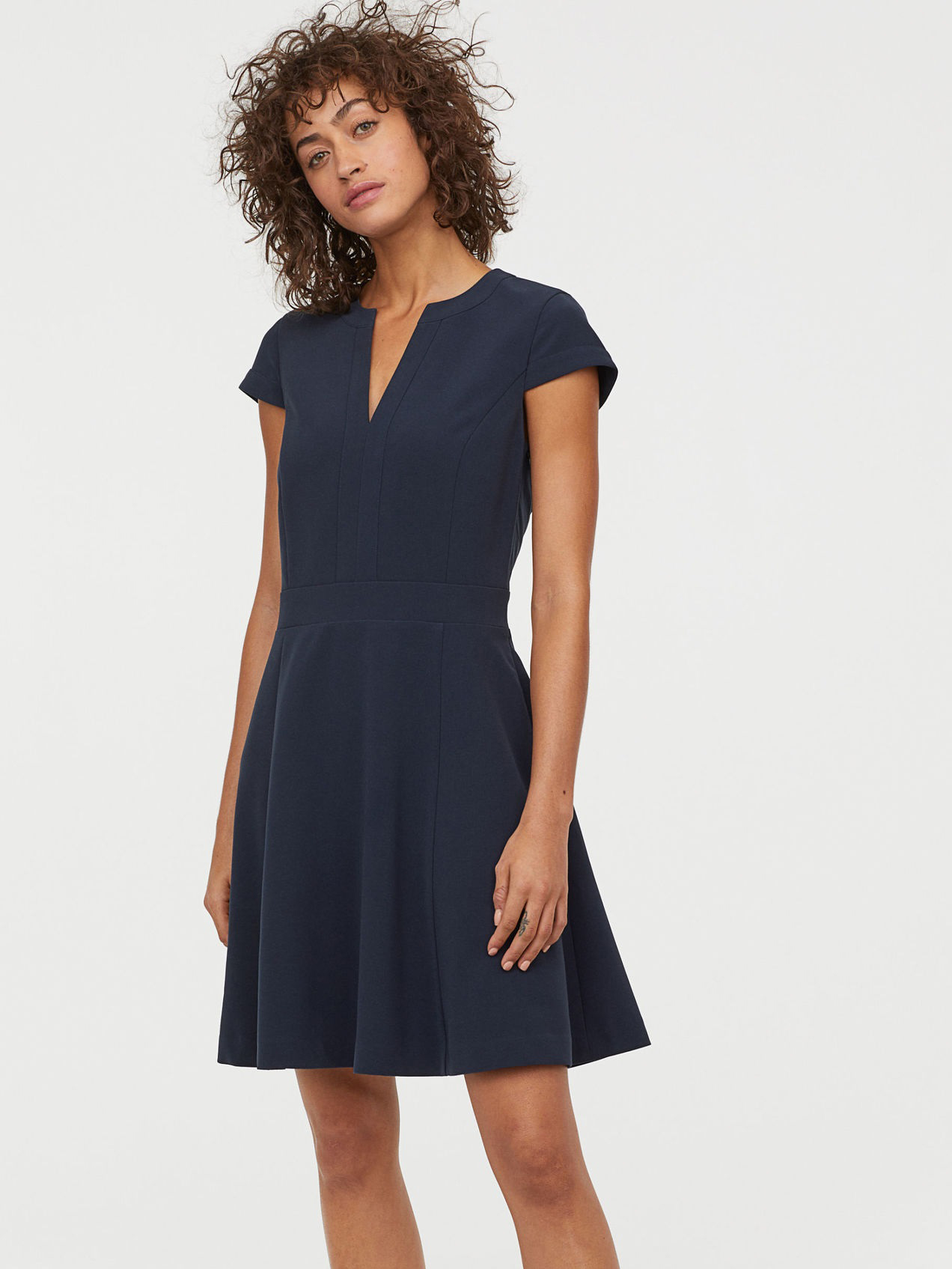 Платье H&M 0706365-9 Темно-синий (СА2000001846087, Платье H&M 0706365-9 48 Темно-синий (СА2000001846087)
Платье H&M 0706365-9 Темно-синий (СА2000001846087, Платье H&M 0706365-9 48 Темно-синий (СА2000001846087)