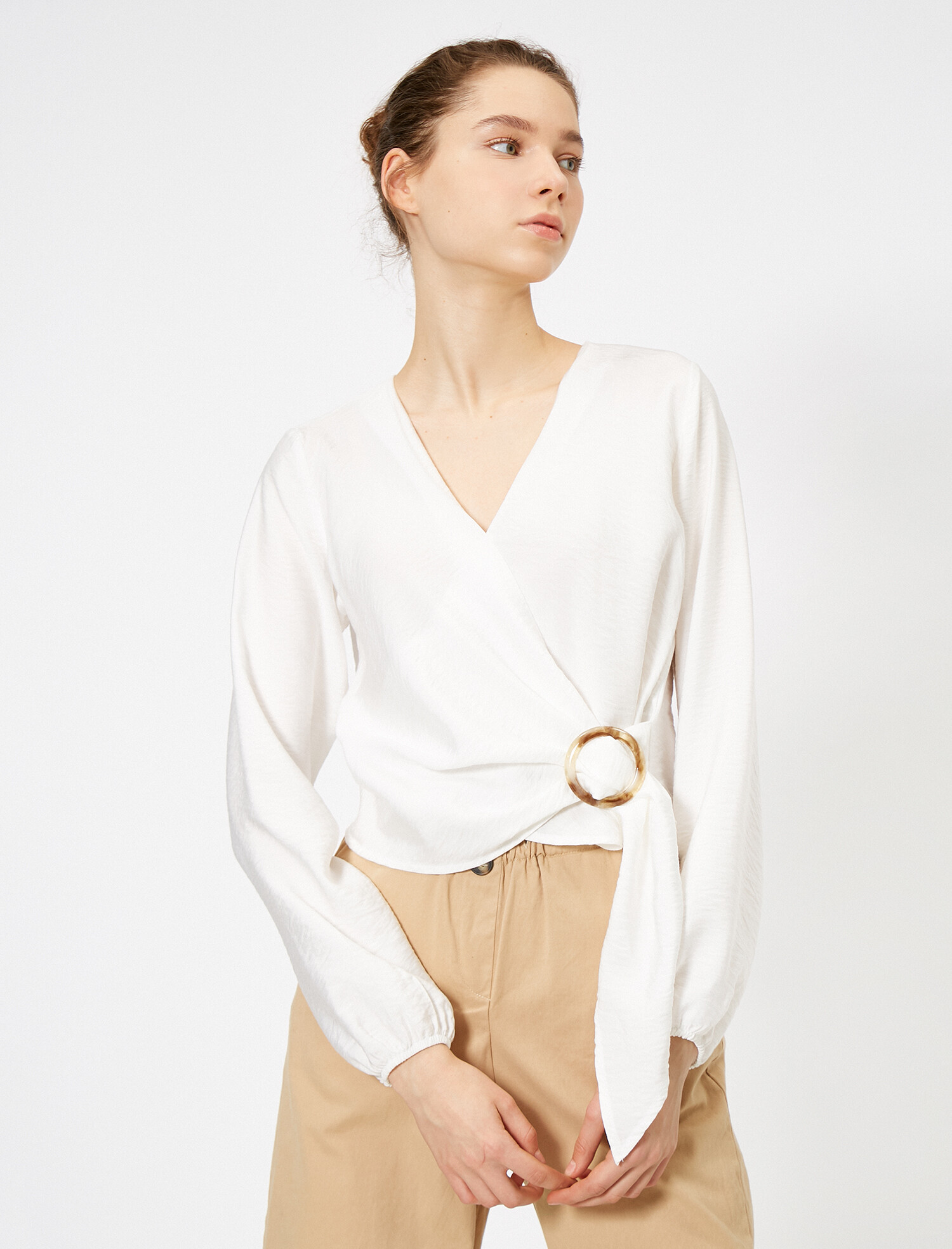 Блузка Koton 0YAL68360IW-001 Off White, Блузка Koton 0YAL68360IW-001 38 Off White
Блузка Koton 0YAL68360IW-001 Off White, Блузка Koton 0YAL68360IW-001 38 Off White