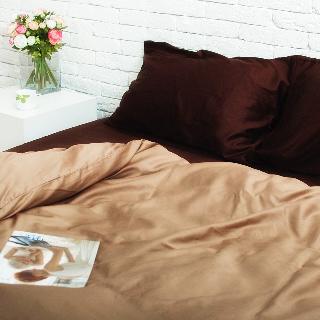 Комплект постельного белья Хлопковые традиции цвет Золотистый капучино и Шоколад Семейный размер 155х215 см - 2 шт Люкс-Сатин 100% хлопок
Комплект постельного белья Хлопковые традиции цвет Золотистый капучино и Шоколад Семейный размер 155х215 см - 2 шт Люкс-Сатин 100% хлопок