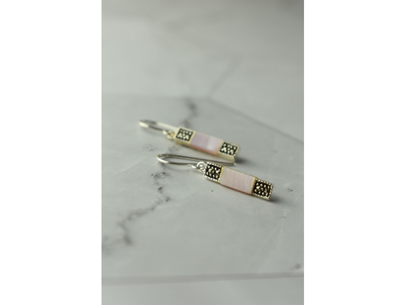 Серебряные серьги с розовым Перламутром и камнями Морион 925 пробы Sky Jewelry 001388
Серебряные серьги с розовым Перламутром и камнями Морион 925 пробы Sky Jewelry 001388