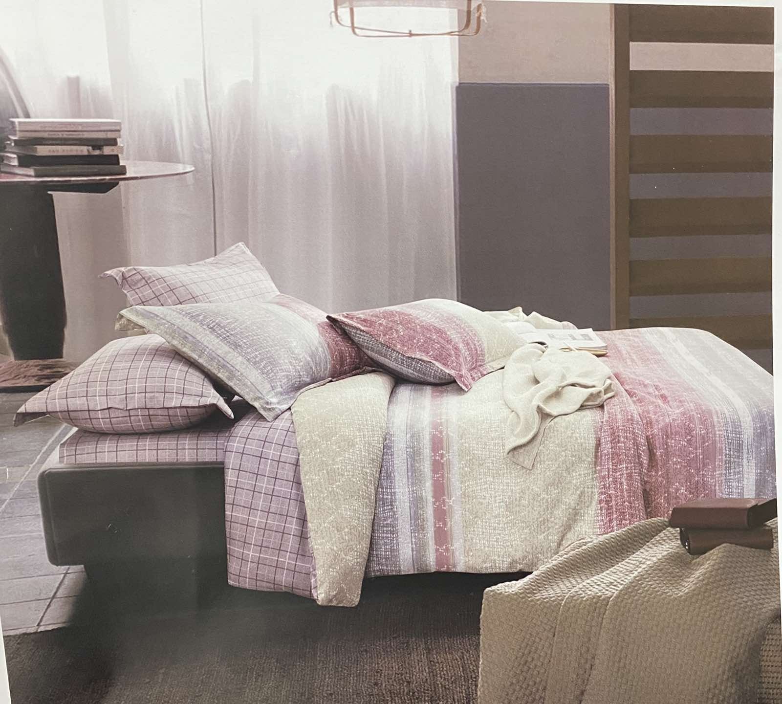Комплект постільної білизни Шем Royal satin 150х215,x2 сімейний різнокольоровий 83
Комплект постільної білизни Шем Royal satin 150х215,x2 сімейний різнокольоровий 83