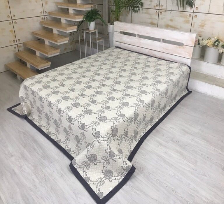 Покрывало жаккардовое двухстороннее Весенний Неаполь CottonTwill 240х235 см (П0101-2)
Покрывало жаккардовое двухстороннее Весенний Неаполь CottonTwill 240х235 см (П0101-2)