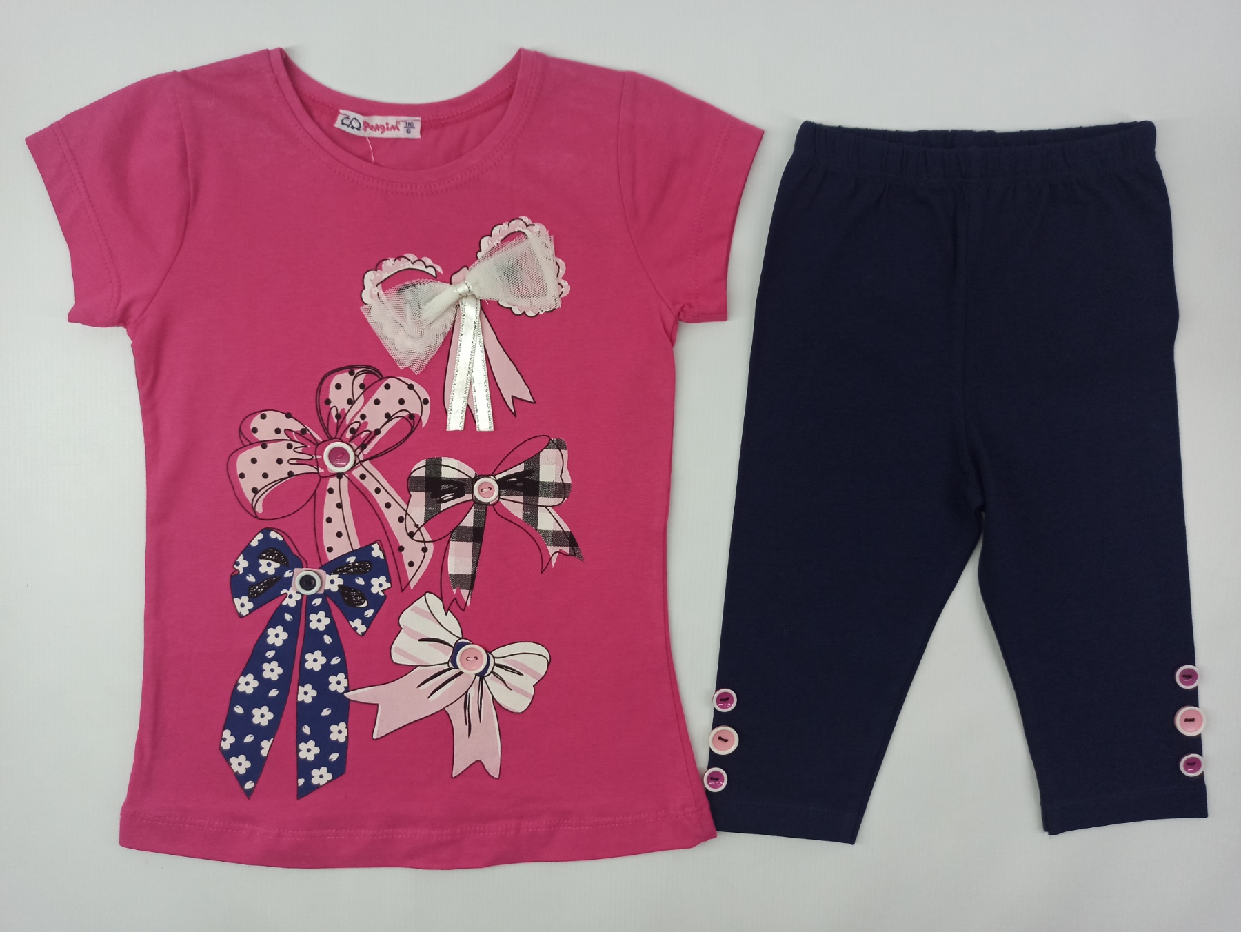 Костюм (футболка+бриджи) Peldim 14200 110см(р) малиновый с синим
Костюм (футболка+бриджи) Peldim 14200 110см(р) малиновый с синим