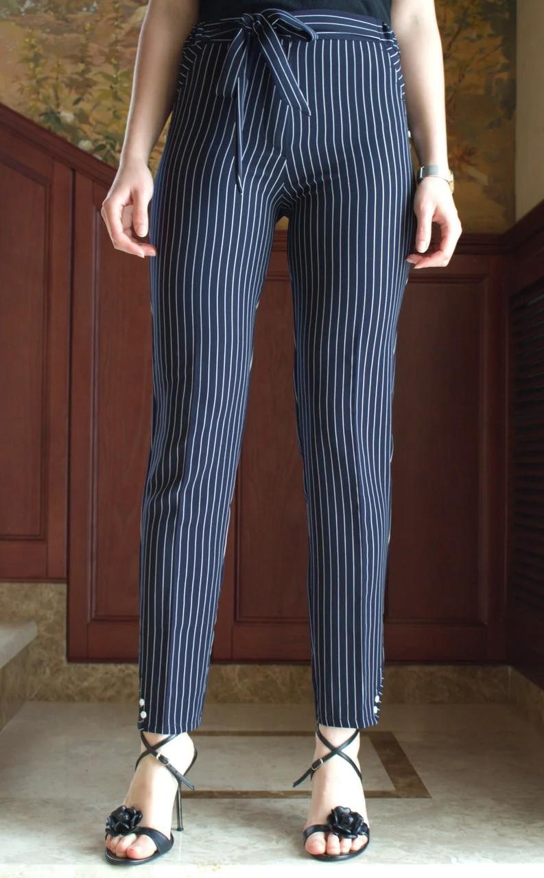Брюки Classic Fashion женские в полоску на резинке завышенная талия с поясом темно-синие L, Брюки Classic Fashion женские в полоску на резинке завышенная талия с поясом темно-синие 48 L
Брюки Classic Fashion женские в полоску на резинке завышенная талия с поясом темно-синие L, Брюки Classic Fashion женские в полоску на резинке завышенная талия с поясом темно-синие 48 L