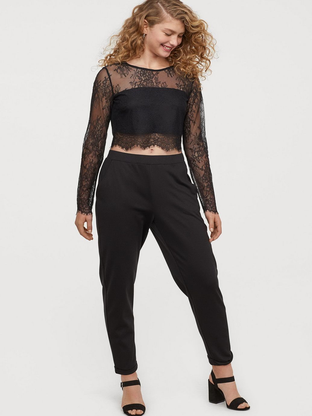Брюки H&M Divided 0642437-8 Черные (СА2000001633311, Брюки H&M Divided 0642437-8 XS Черные (СА2000001633311)
Брюки H&M Divided 0642437-8 Черные (СА2000001633311, Брюки H&M Divided 0642437-8 XS Черные (СА2000001633311)