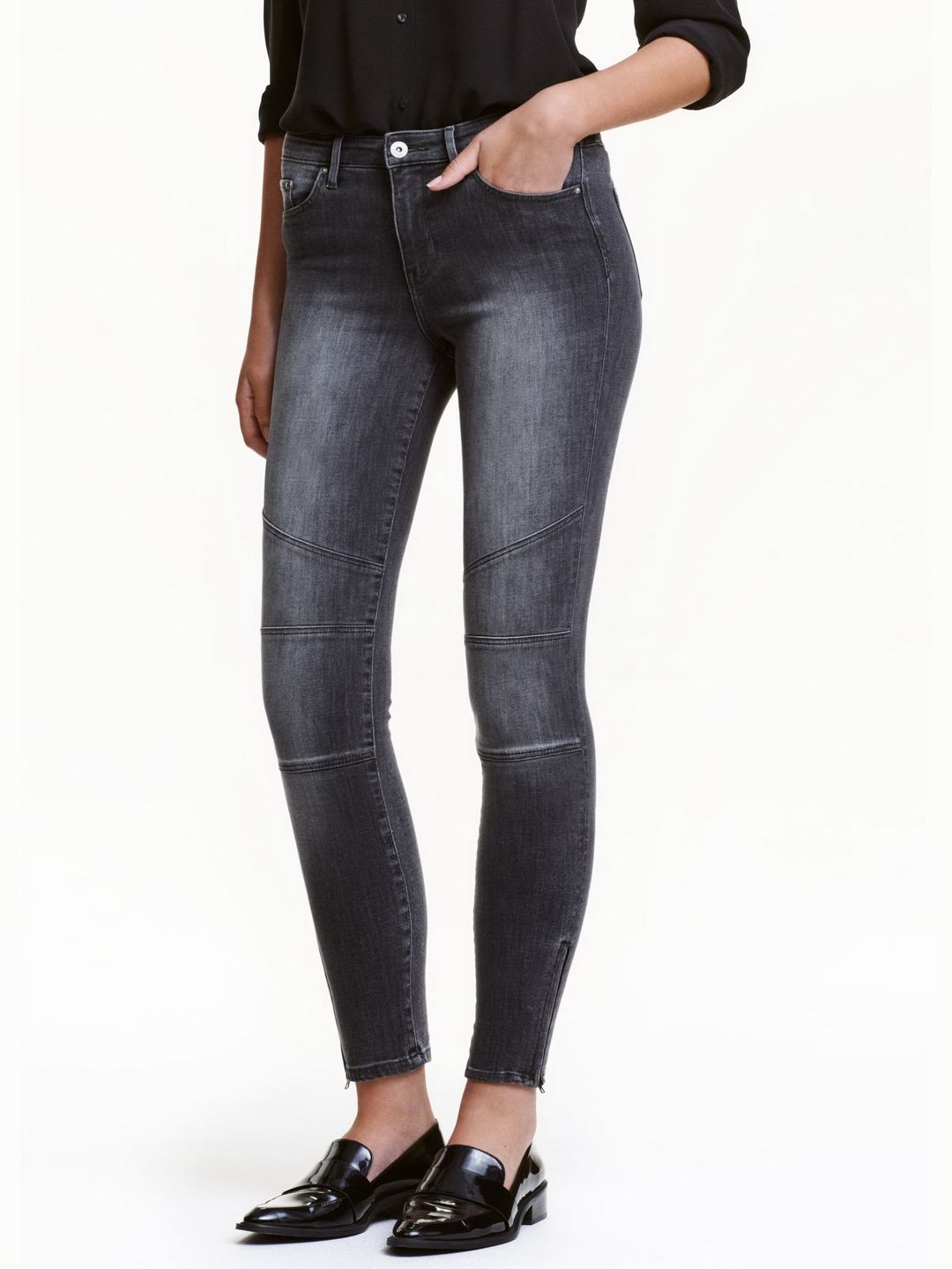 Джинсы H&M 0400280-4 Темно-серые (СА2000001656150, Джинсы H&M 0400280-4 30 Темно-серые (СА2000001656150)
Джинсы H&M 0400280-4 Темно-серые (СА2000001656150, Джинсы H&M 0400280-4 30 Темно-серые (СА2000001656150)