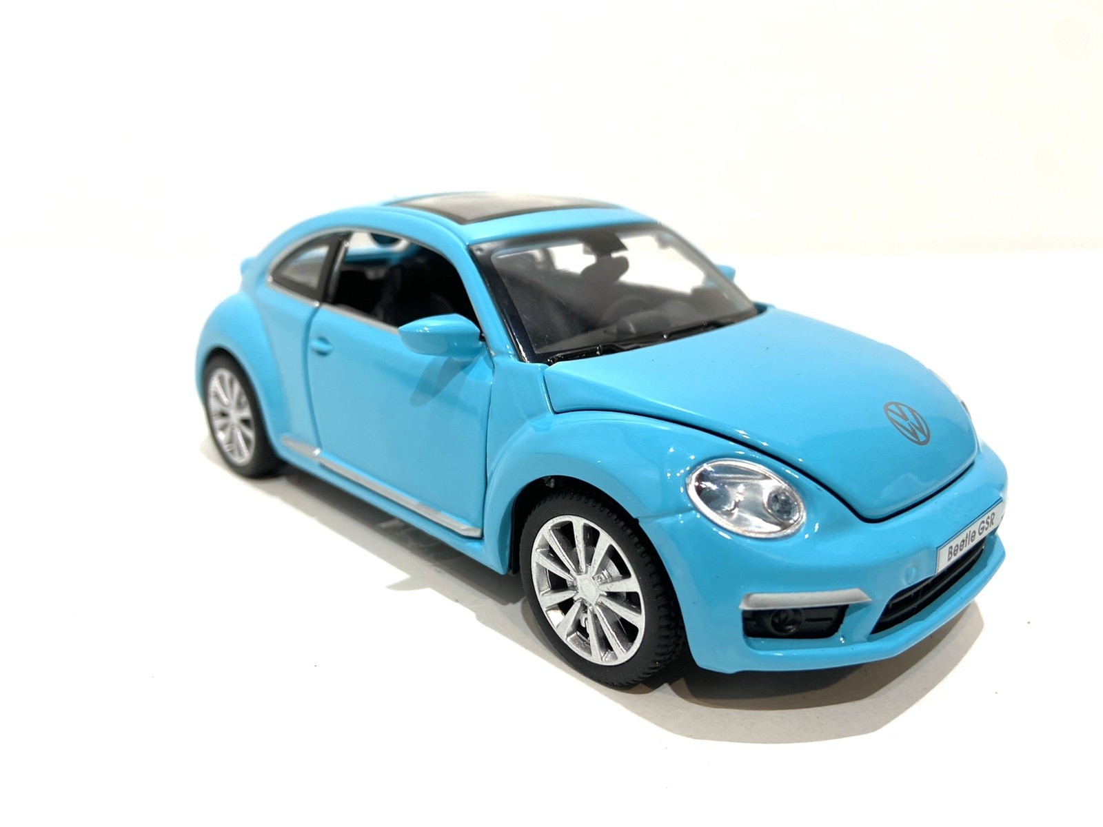 Машинка TK Union Group Volkswagen Beetle GSR "Auto Expert"металлическая, свет, звук, инерционная 36336 голубая
Машинка TK Union Group Volkswagen Beetle GSR "Auto Expert"металлическая, свет, звук, инерционная 36336 голубая