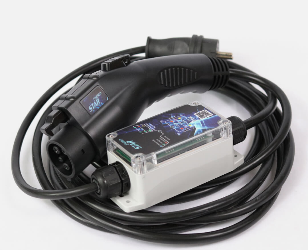 Трехфазное зарядное устройство Energy Star ES-M32T2-L M32 Box Light Type 2 32А 7,2кВт
Трехфазное зарядное устройство Energy Star ES-M32T2-L M32 Box Light Type 2 32А 7,2кВт