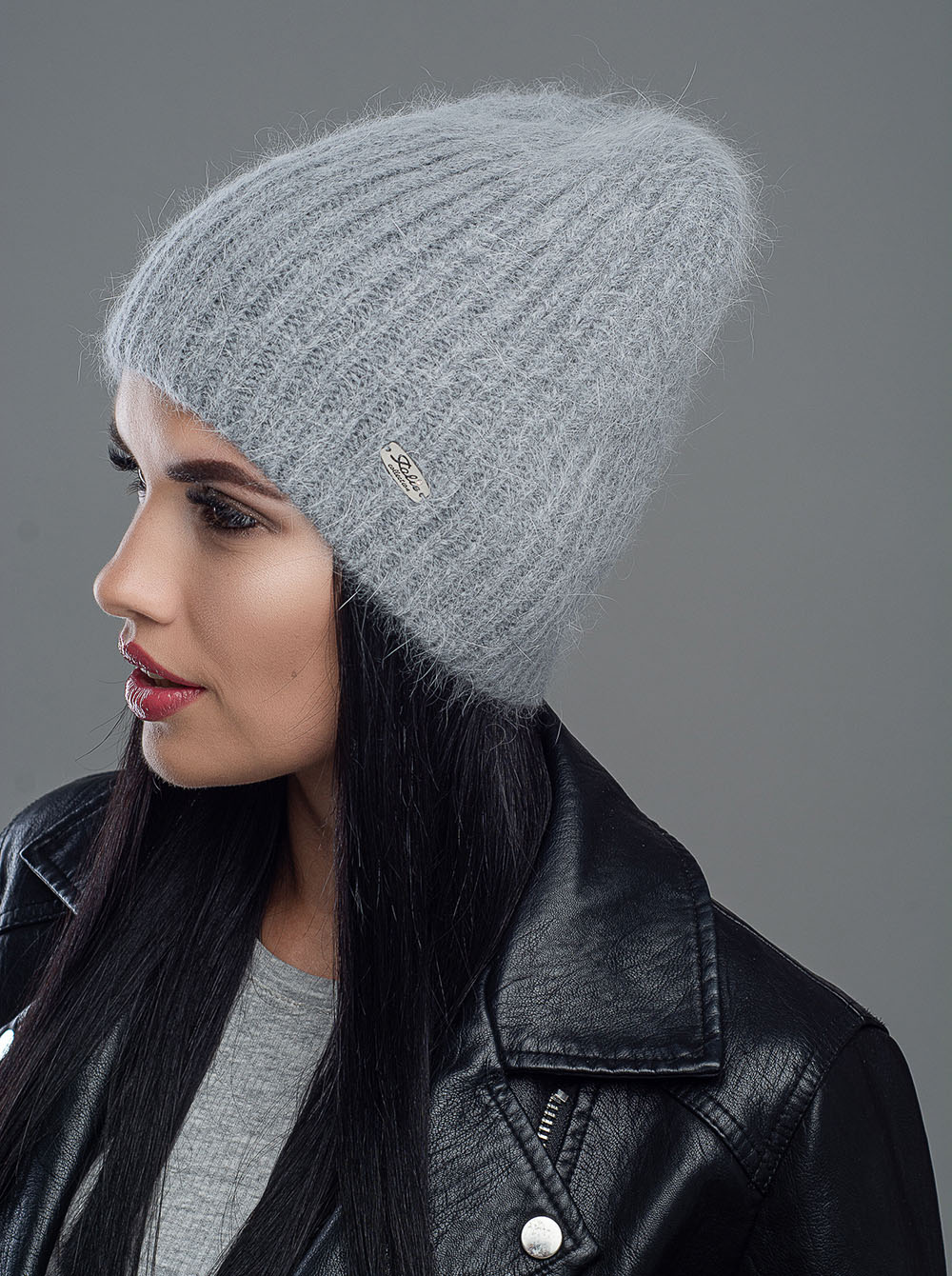 Женская шапка колпак Леди цвет средне серый
Женская шапка колпак Леди цвет средне серый