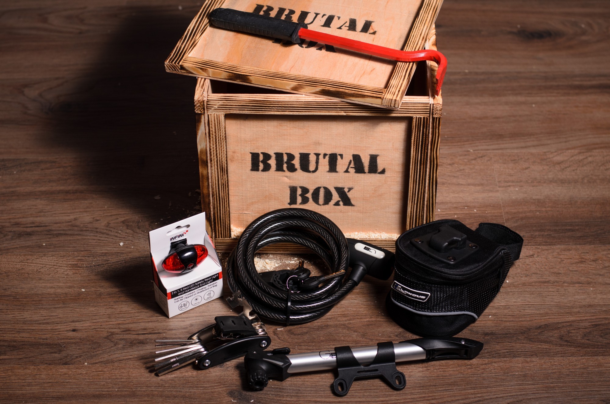 Мужской подарочный набор Brutal Box "Вело BOX" в деревянном ящике с ломом ( brutalbox 0115)
Мужской подарочный набор Brutal Box "Вело BOX" в деревянном ящике с ломом ( brutalbox 0115)