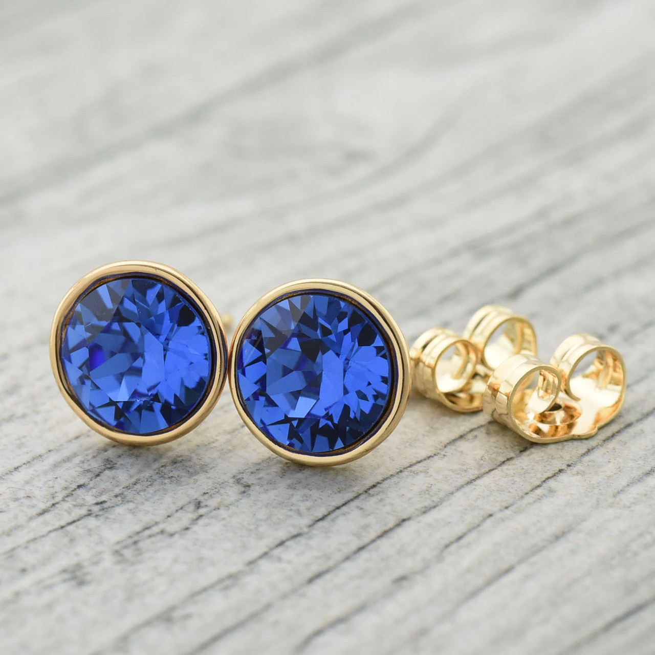 Сережки Xuping з кристалами Swarovski 2140018КV1 розмір 10х10 мм колір сапфіровий позолота 18К
Сережки Xuping з кристалами Swarovski 2140018КV1 розмір 10х10 мм колір сапфіровий позолота 18К